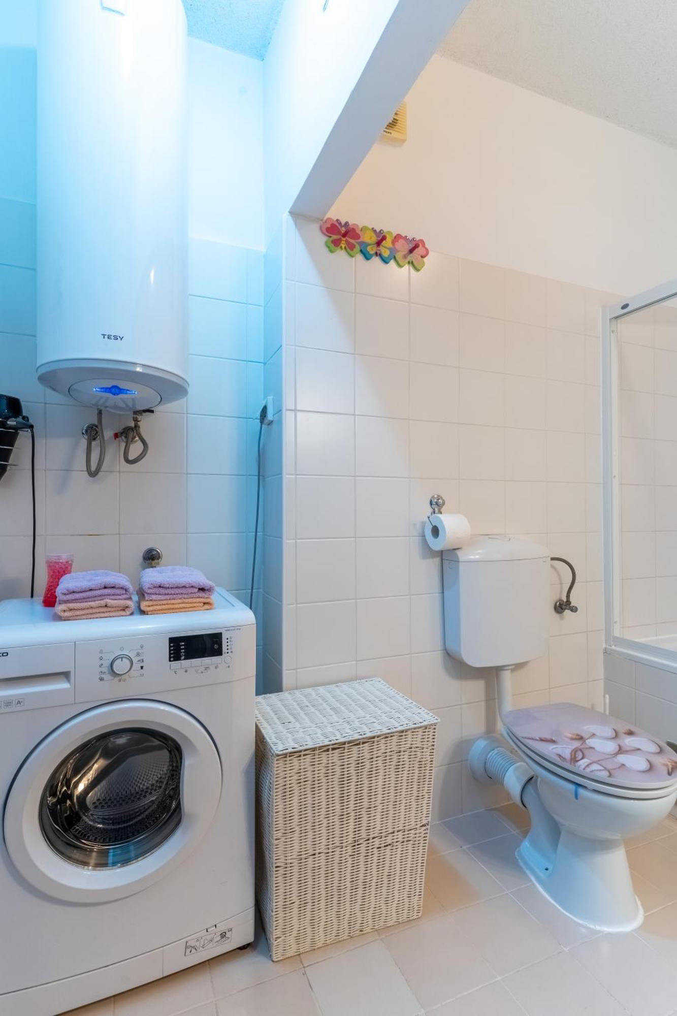 Apartman Laura Cres Esterno foto