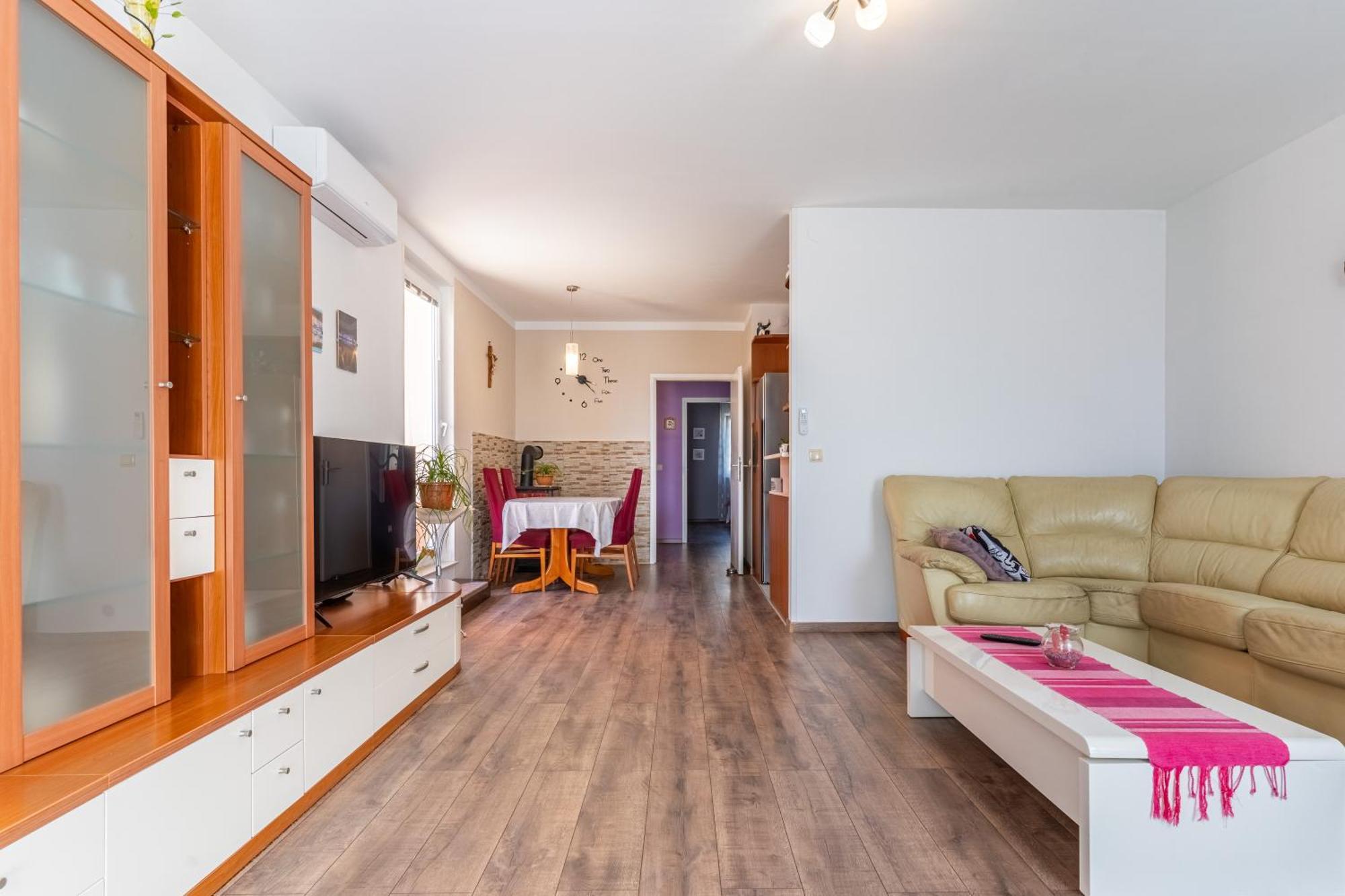 Apartman Laura Cres Esterno foto