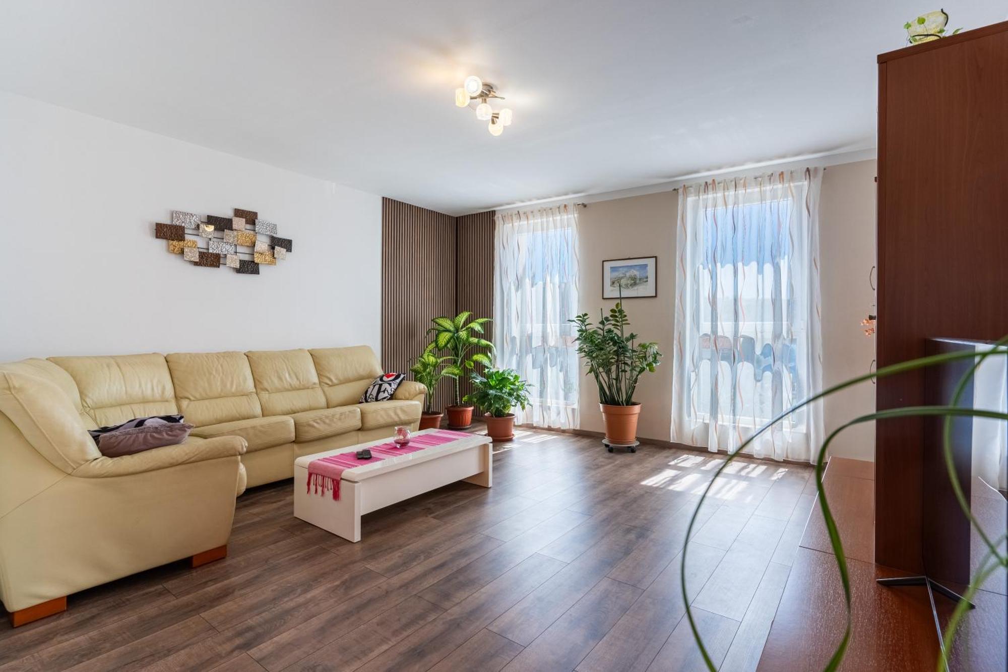 Apartman Laura Cres Esterno foto