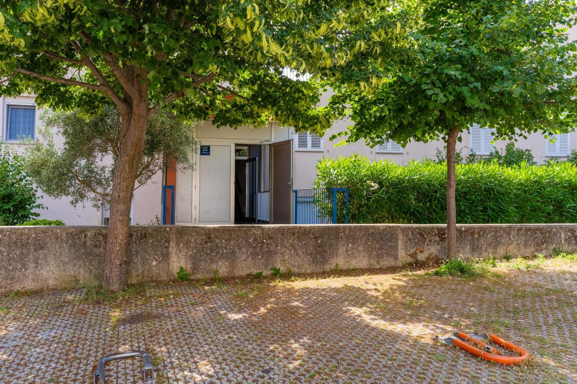 Apartman Laura Cres Esterno foto